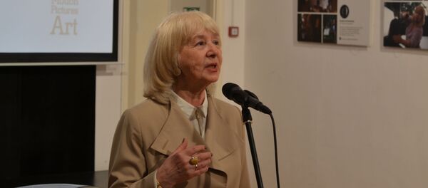 Малая Эмма Рафаиловна дочь кинорежиссера Рафаила Перельштейна Малая Эмма Рафаиловна дочь кинорежиссера Рафаила Перельштейна - Sputnik Таджикистан