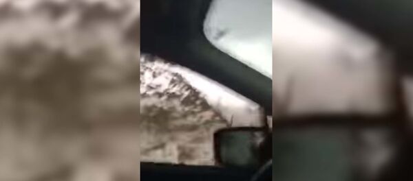 Автомобиль с женщиной попал в торнадо - Sputnik Таджикистан