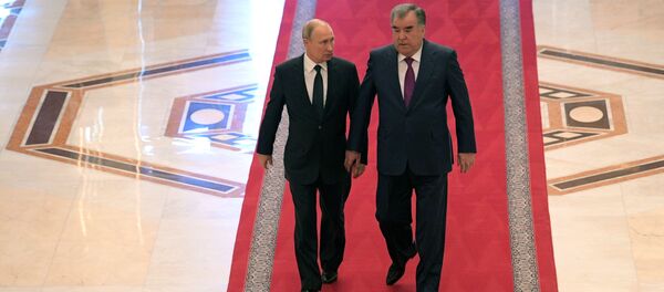 Президент РФ Владимир Путин и президент Таджикистана Эмомали Рахмон - Sputnik Таджикистан