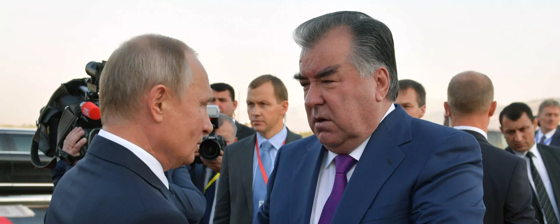 Президент РФ Владимир Путин и президент Таджикистана Эмомали Рахмон - Sputnik Тоҷикистон, 1920, 23.04.2021