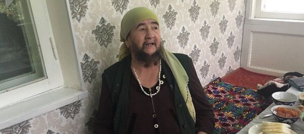 Мухтабар сказала, что гордится своей бородой, которая сделала ее знаменитой - Sputnik Тоҷикистон