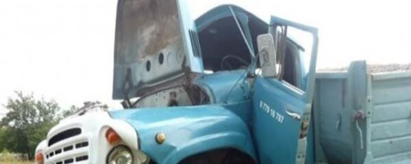 ДТП с участием автомобиля ЗИЛ - Sputnik Тоҷикистон