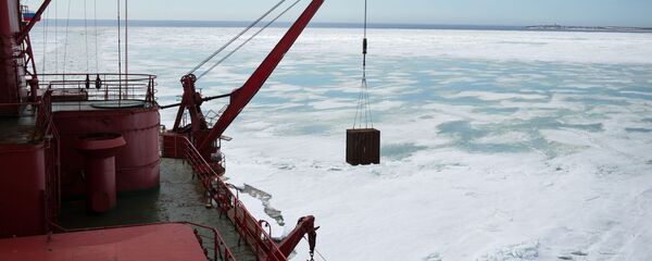Подъем груза, архивное фото - Sputnik Таджикистан