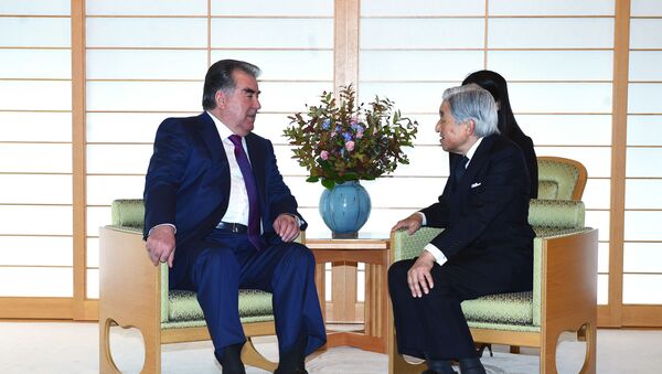Встреча Рахмона с Императором Японии Акихито - Sputnik Таджикистан