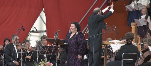  Монсеррат Кабалье - Sputnik Таджикистан