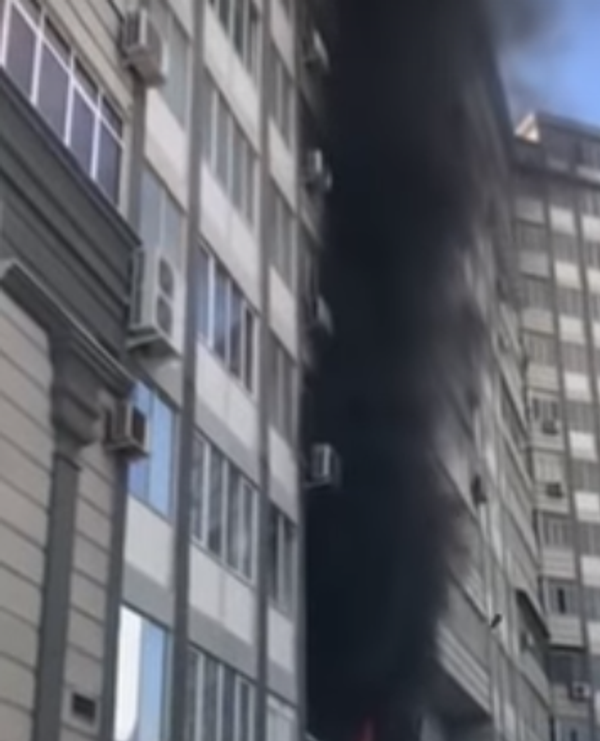 Пожар у ресторана Citir Usta в Душанбе  - Sputnik Таджикистан