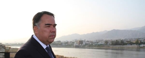 Дар соҳили Сир бо фармони Аҳмадзода фитнес месозанд - Sputnik Тоҷикистон