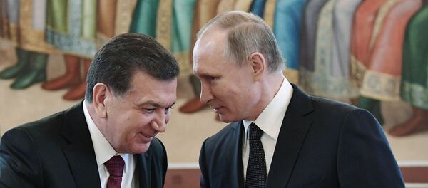 Президент РФ Владимир Путин и президент Узбекистана Шавкат Мирзиёев  - Sputnik Таджикистан
