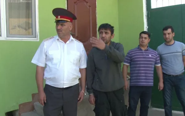 ВКД Тоҷикистон Бекназаров Фаридун сокини ноҳияи Рӯдакиро барои силсиладуздиҳо боздошт намуд ВКД Тоҷикистон Бекназаров Фаридун сокини ноҳияи Рӯдакиро барои силсиладуздиҳо боздошт намуд - Sputnik Тоҷикистон