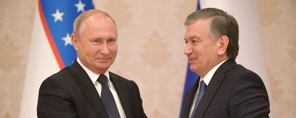  Президент РФ Владимир Путин и президент Узбекистана Шавкат Мирзиёев - Sputnik Таджикистан