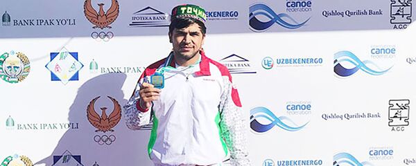 Шахриёр Даминов, победитель Азиатских игр по байдарке в Самарканде - Sputnik Тоҷикистон