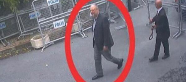 Саудовский журналист Джамаль Хашукджи в консульстве Саудовской Аравии в Стамбуле - Sputnik Таджикистан