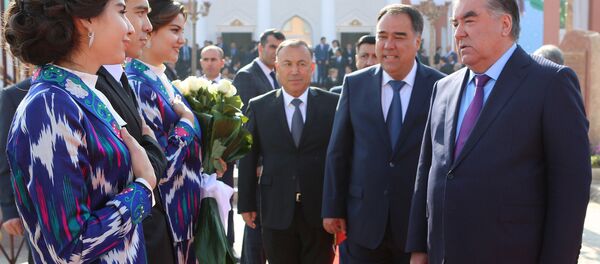 Эмомали Рахмон принял участие в открытии нового дополнительного здания телевидения и радио Согда  - Sputnik Тоҷикистон