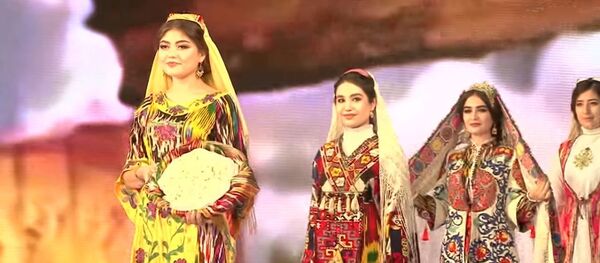 Фестиваль атласа и адраса в Таджикистане - Sputnik Таджикистан