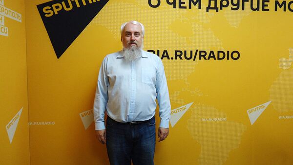 Михаил Смолин, кандидат исторических наук, политолог, архивное фото - Sputnik Таджикистан