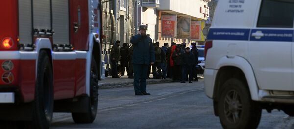 У здания ФСБ в Архангельске произошел взрыв У здания ФСБ в Архангельске произошел взрыв - Sputnik Тоҷикистон