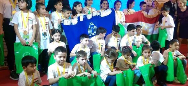 Воспитанники «Империи Знаний» завоевали в Москве 32 медали - Sputnik Таджикистан