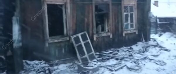 Видео с места пожара в Кемеровской области‍, где погибли дети - Sputnik Таджикистан