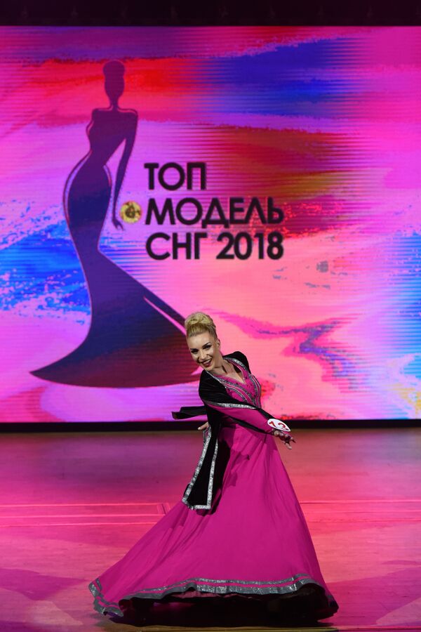 Участница конкурса красоты Топ-модель СНГ-2018 в Ереване - Sputnik Таджикистан