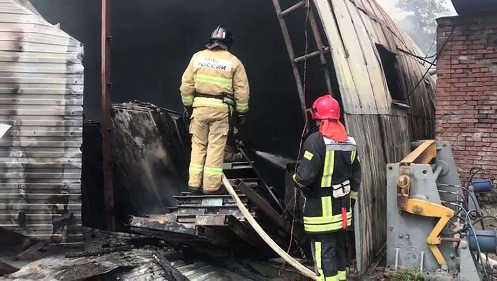 Пожар на пороховом заводе. Взрыв на пороховом заводе в Перми. Пожар на Пермском пороховом заводе. Пожзар в Перми на пороховомзаводе. Авария на Пермском пороховом заводе.