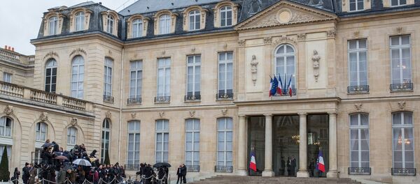 Вход в Елисейский дворец, архивное фото Вход в Елисейский дворец, архивное фото - Sputnik Таджикистан