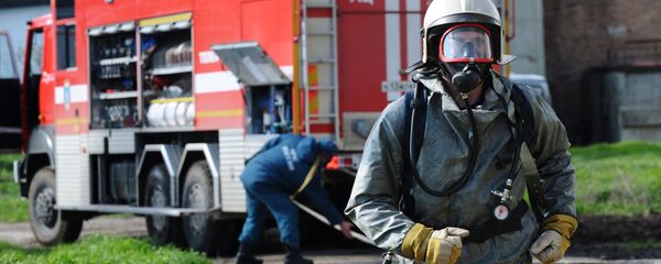 Работа сотрудников пожарной службы, архивное фото - Sputnik Тоҷикистон