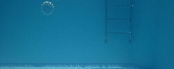 Бассейн, архивное фото Бассейн, архивное фото - Sputnik Таджикистан