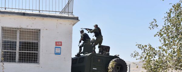 Спецназ Таджикистана на 201-й российской военной базе, архивное фото Спецназ Таджикистана на 201-й российской военной базе, архивное фото - Sputnik Таджикистан
