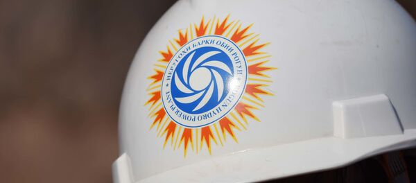 Каска сотрудников Рогунской ГЭС - Sputnik Таджикистан