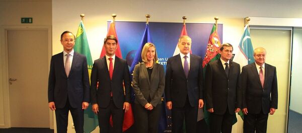 Консультации в формате ЕС - Центральная Азия,  Могерини и Мухриддин - Sputnik Тоҷикистон