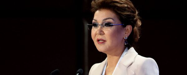 Старшая дочь Назарбаева — Дарига. Ранее она была вице-премьером, сейчас является депутатом сената Казахстана. - Sputnik Таджикистан