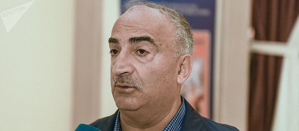 Заслуженный деятель искусств Азербайджана Натиг Расулзаде Заслуженный деятель искусств Азербайджана Натиг Расулзаде - Sputnik Таджикистан