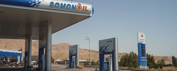 Автозаправка Somon Oil, архивное фото Автозаправка Somon Oil, архивное фото - Sputnik Таджикистан
