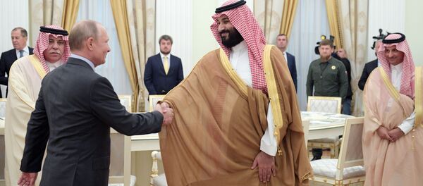 Президент РФ Владимир Путин и наследный принц Саудовской Аравии - Sputnik Таджикистан