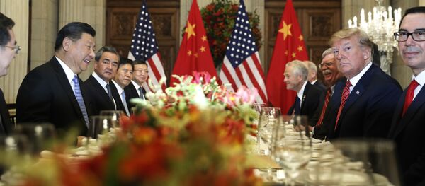 Президент Дональд Трамп с президентом Китая Си Цзиньпин, архивное фото - Sputnik Таджикистан