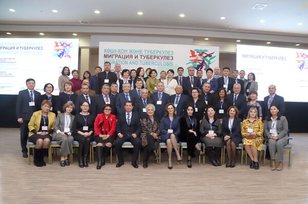 Мақоми сафирии Шабнами Сурайё ва суҳбаташ дар бораи силу муҳоҷират - акс Мақоми сафирии Шабнами Сурайё ва суҳбаташ дар бораи силу муҳоҷират - акс - Sputnik Тоҷикистон