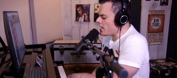 Богемская рапсодия в исполнении Марка Мартеля - Sputnik Таджикистан