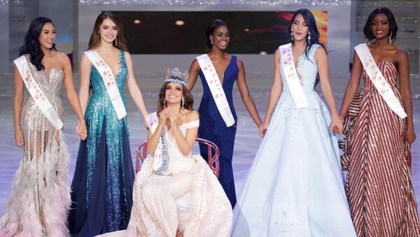 Мисс Мексика Ванесса Понс де Леон празднует победу в финале конкурса Мисс Мира-2018 в Китае - Sputnik Таджикистан