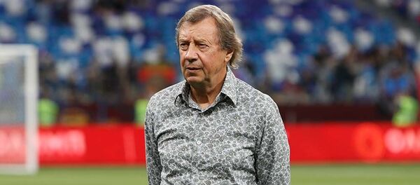 Главный тренер Локомотива Юрий Сёмин - Sputnik Таджикистан