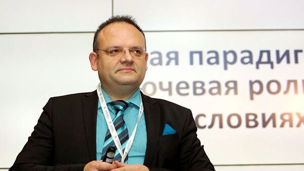 Владимир Рожанковский, экономист. Архивное фото - Sputnik Таджикистан