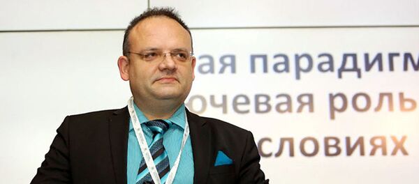 Владимир Рожанковский, экономист. Архивное фото Владимир Рожанковский, экономист. Архивное фото - Sputnik Таджикистан