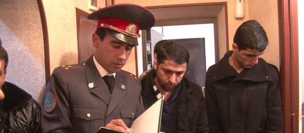 Боздошти ду дониҷӯ ба иттиҳоми дуздӣ - Sputnik Тоҷикистон