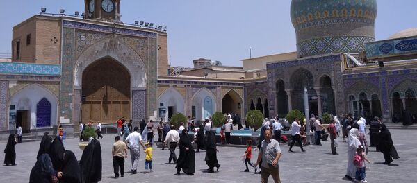 Мечеть Шах Абдул-Азим в городе Рей в пригороде Тегерана, архивное фото Мечеть Шах Абдул-Азим в городе Рей в пригороде Тегерана, архивное фото - Sputnik Таджикистан