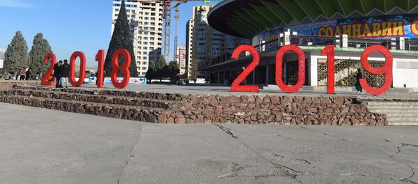 Новогодний Душанбе - Sputnik Тоҷикистон