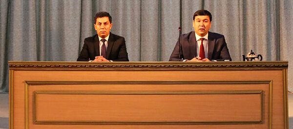 Новый глава города Гулистон Фирдавс Шарифзода встретился с студентами города - Sputnik Тоҷикистон