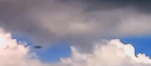 В небе над Нью-Йорком сняли НЛО - видео В небе над Нью-Йорком сняли НЛО - видео - Sputnik Таджикистан