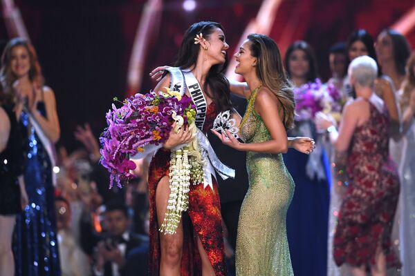 Победительница конкурса Мисс Вселенная 2018 Катриона Грей - Sputnik Таджикистан