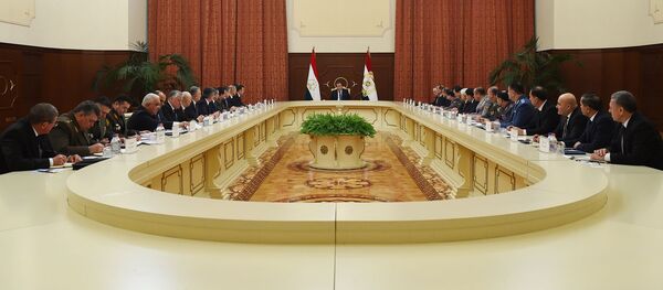 Эмомали Рахмон провел заседение Совбеза страны  - Sputnik Тоҷикистон