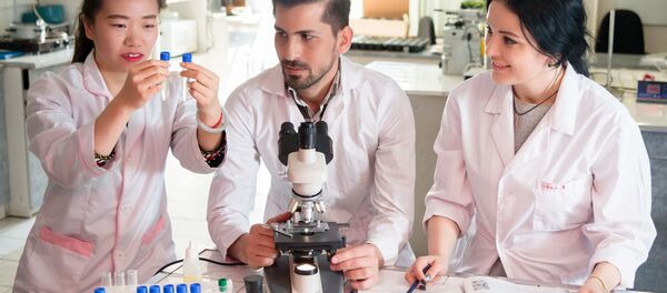 Студенты Южно-Уральского государственного университета (ЮУрГУ)  - Sputnik Тоҷикистон