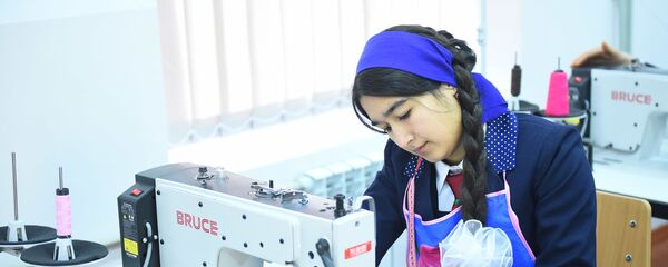 В новой школе района Рудаки - Sputnik Тоҷикистон